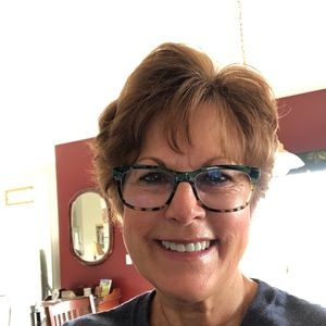 Meet your Posher, Janet